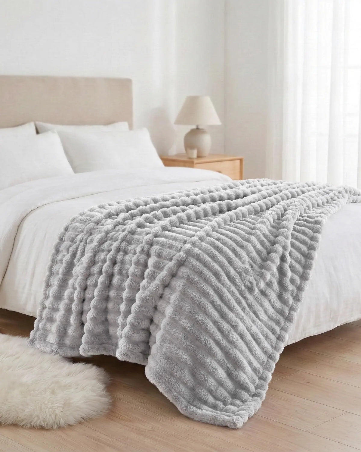 Softnook Fleece Blanket - Light Grey